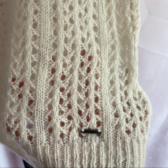 Abercrombie & Fitch Cream Wool Blend Sweater, Lrg - Picture 4 of 5